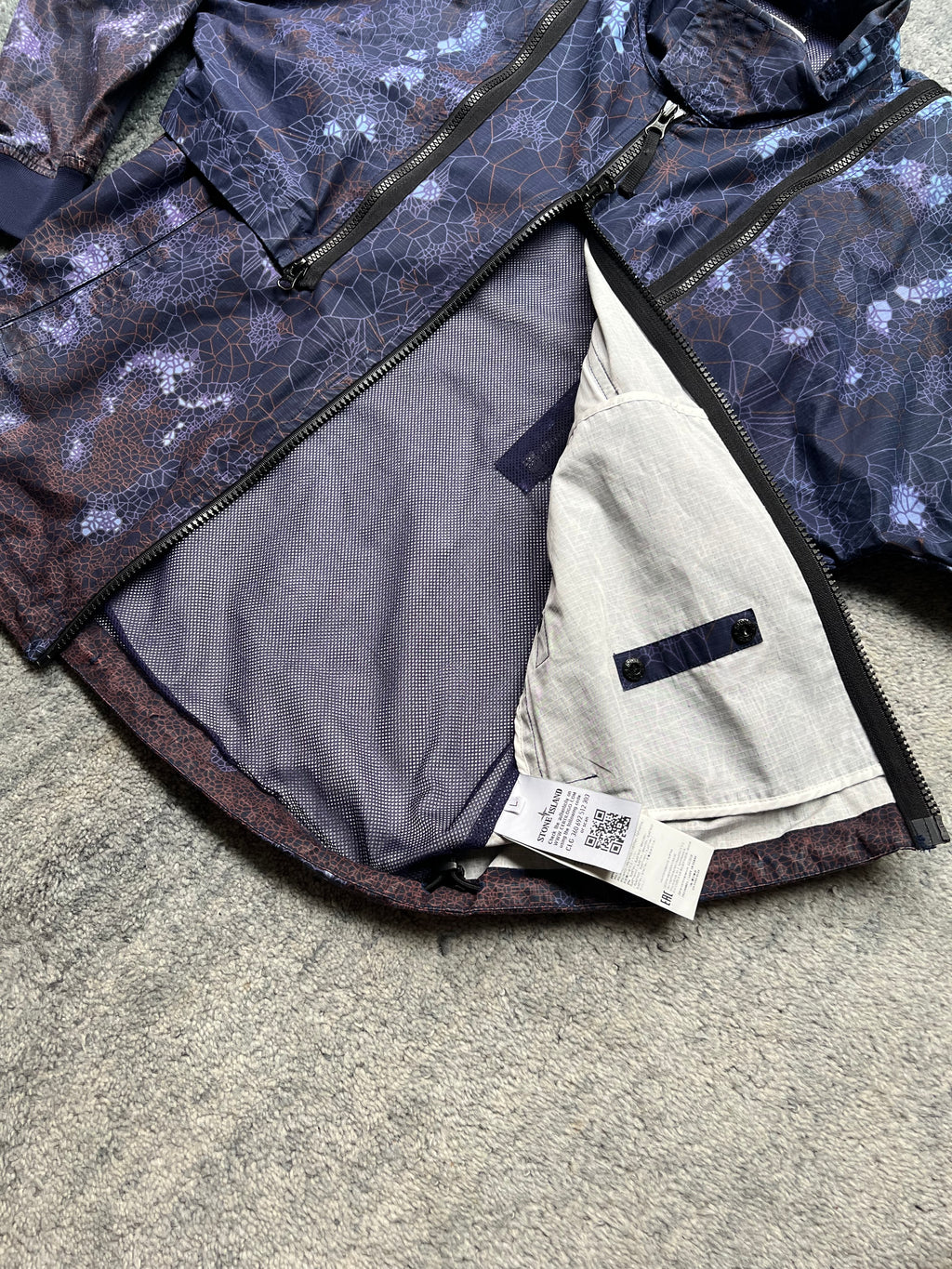 Stone Island 2019 Printed Heat Reactive Thermosensitive Fabric Jacket