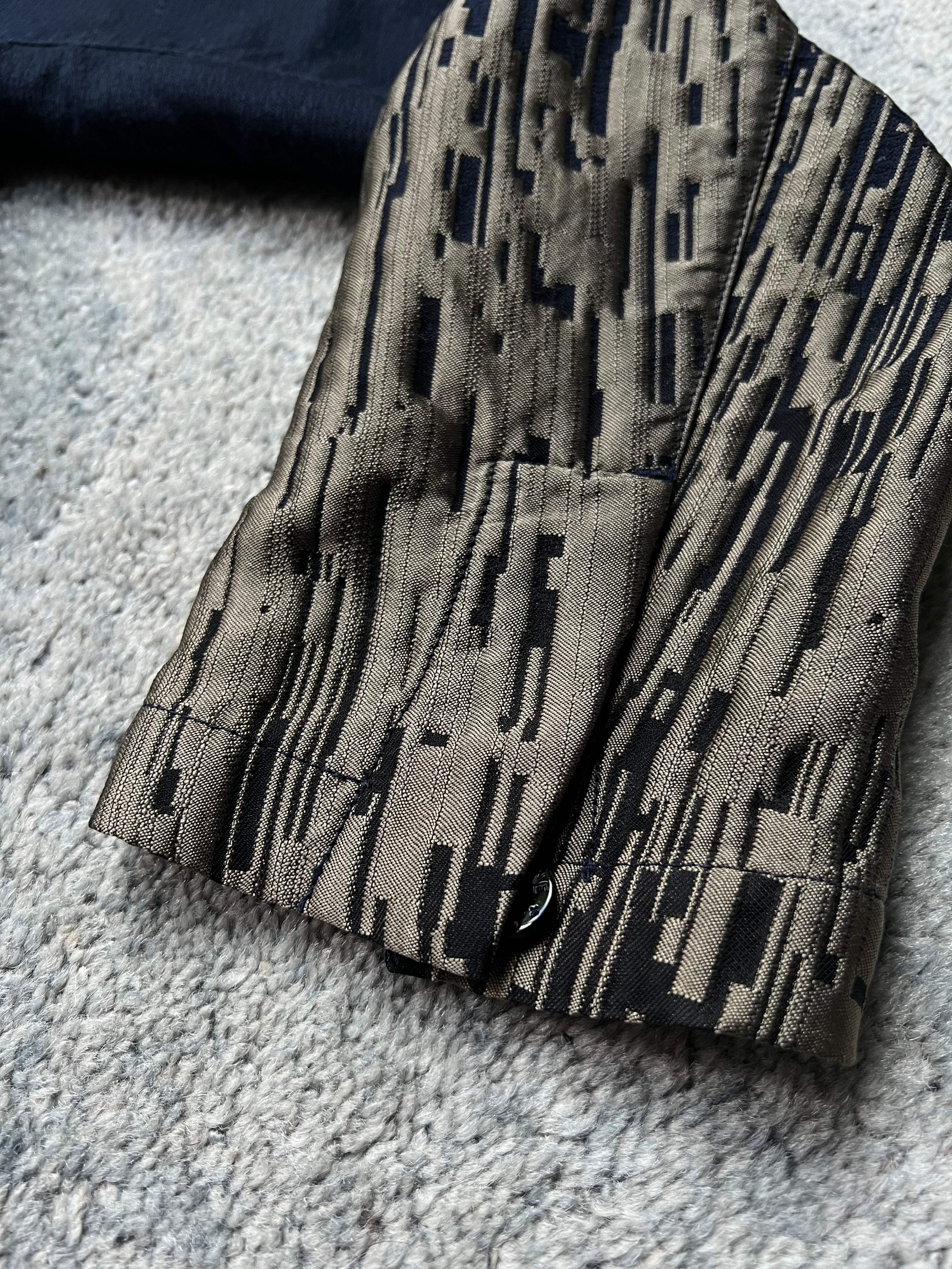 Stone Island 2017 Big Loom Jacquard
Shadow Project Trench Jacket