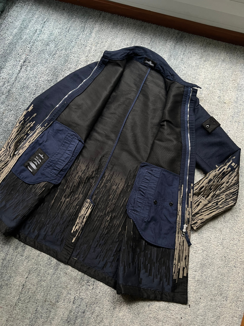 Stone Island 2017 Big Loom Jacquard
Shadow Project Trench Jacket