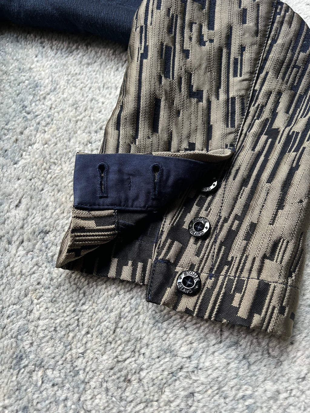 Stone Island 2017 Big Loom Jacquard
Shadow Project Trench Jacket