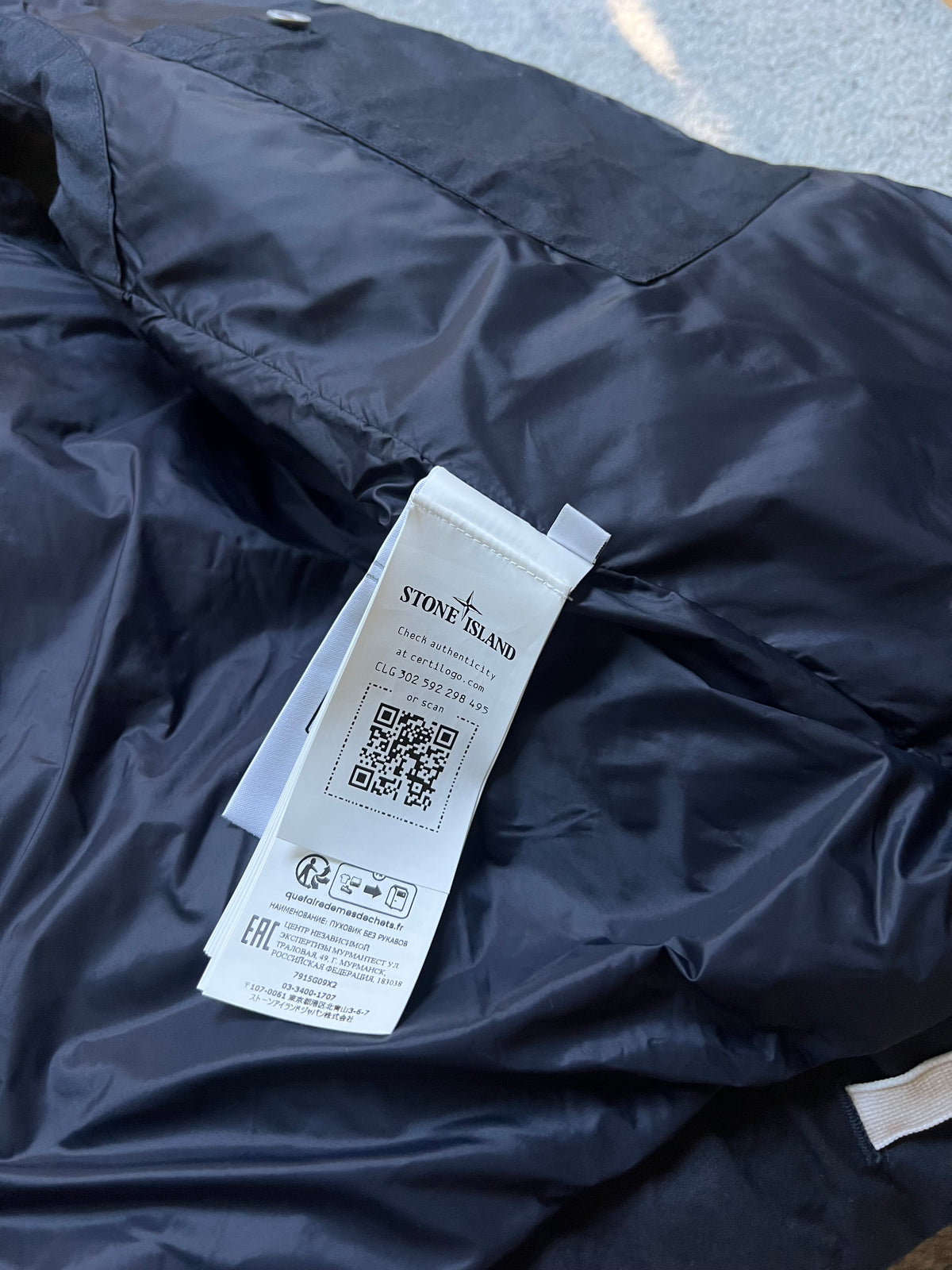 Stone Island 2023 Reflective Rubber Wax Poplin Down Marina Gilet