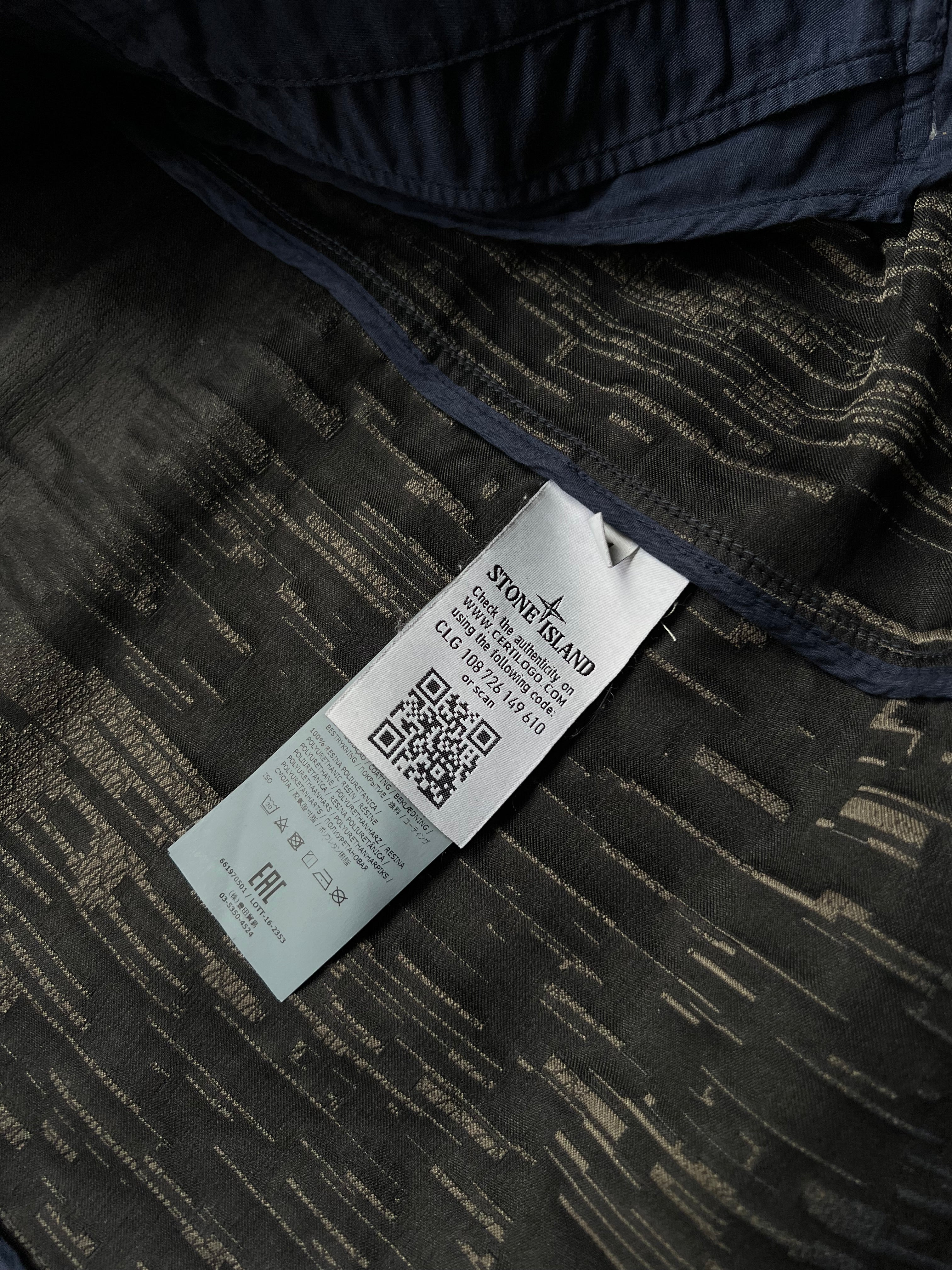 Stone Island 2017 Big Loom Jacquard
Shadow Project Trench Jacket